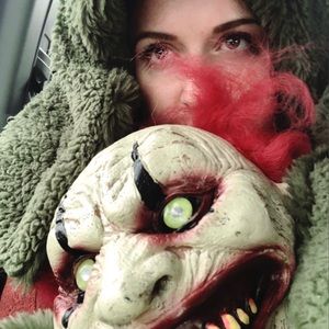 Meet your Posher, Ashley